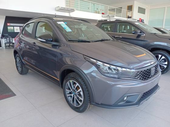 FIAT ARGO 1.3 FIREFLY FLEX TREKKING CVT FIAT ARGO 1.3 FIREFLY FLEX TREKKING CVT